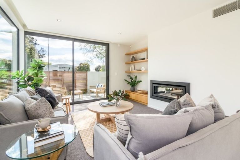 Photo of property in 142a Glandovey Road, Strowan, Christchurch, 8052