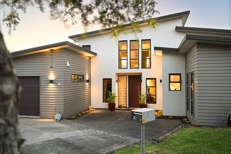 Photo of property in 8 Bishopsworth Way, Huntington, Hamilton, 3210