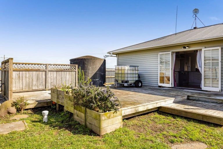Photo of property in 278 Matangara Road, Hawera, 4672