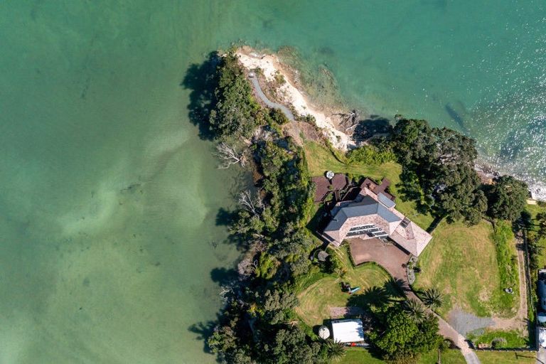 Photo of property in 37 Hawke Crescent, Beachlands, Auckland, 2018