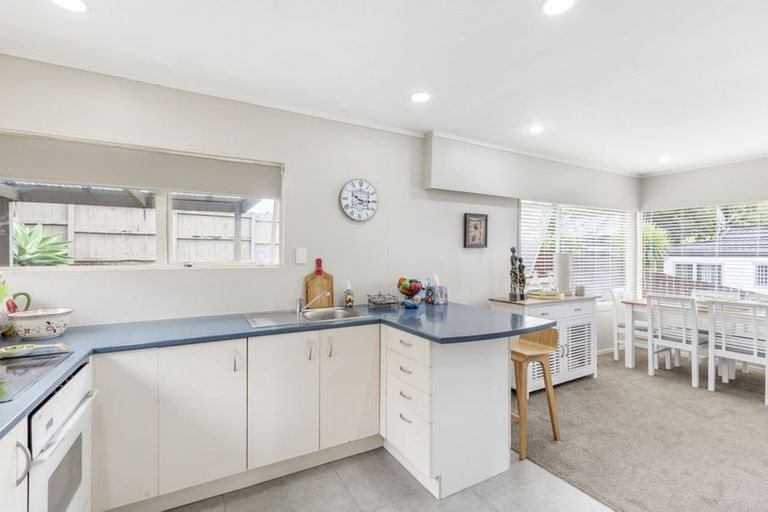 Photo of property in 1/25 Mayall Avenue, Beach Haven, Auckland, 0626