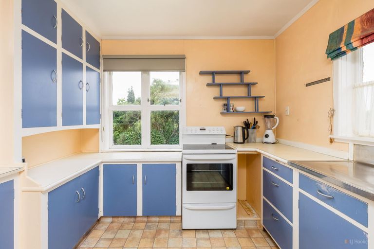 Photo of property in 9 Oxford Street, Waimate, 7924