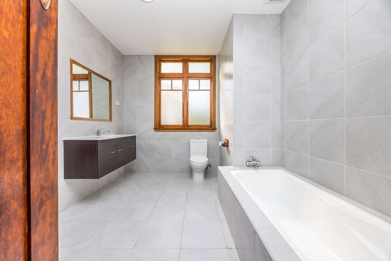 Photo of property in 27 Church Hill Road, Port Albert, Wellsford, 0973