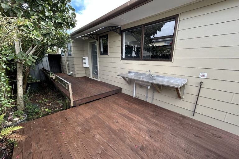 Photo of property in 13 Farwood Drive, Henderson, Auckland, 0612