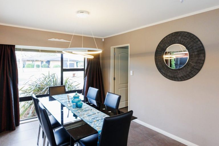 Photo of property in 50 Kentucky Way, Awapuni, Palmerston North, 4412