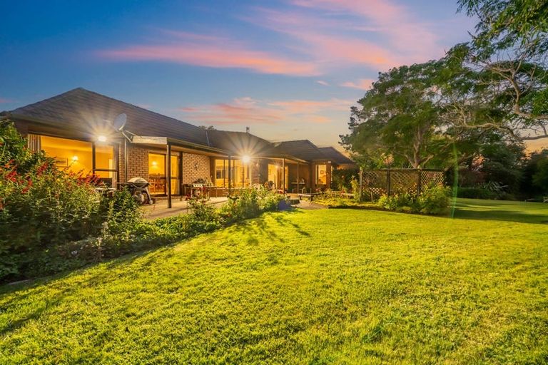 Photo of property in 119 Paekakariki Hill Road, Pauatahanui, Porirua, 5381