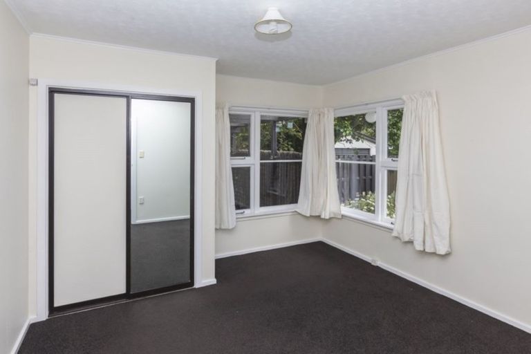 Photo of property in 37 Pembroke Street, Avondale, Christchurch, 8061