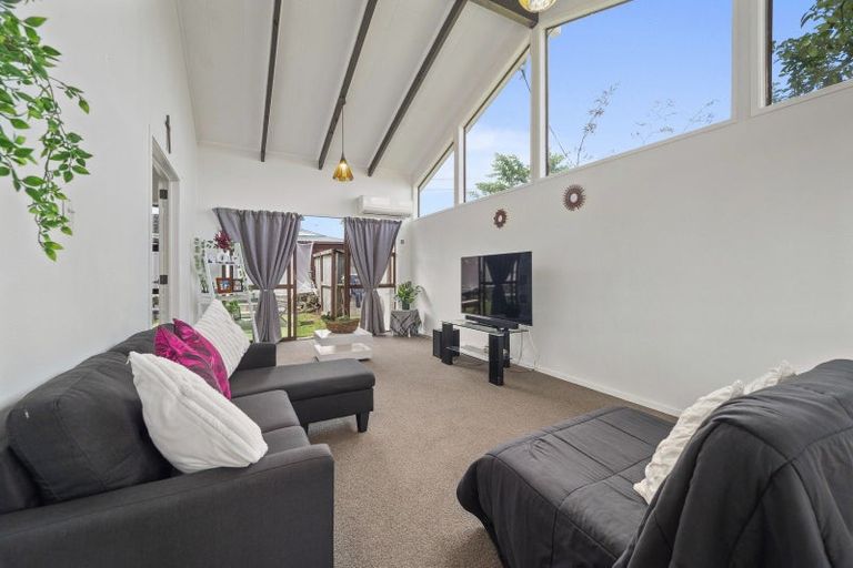 Photo of property in 1 Deborah Place, Mangakakahi, Rotorua, 3015