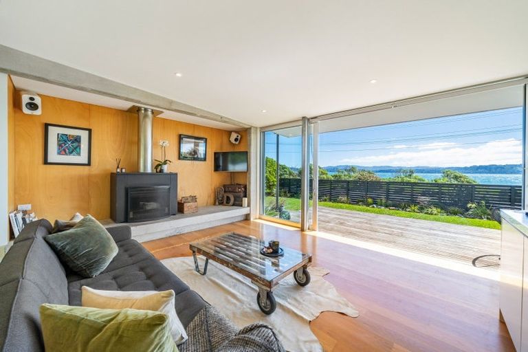 Photo of property in 505 Muritai Road, Eastbourne, Lower Hutt, 5013