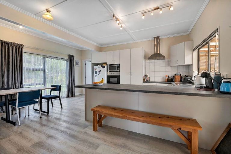 Photo of property in 275 Henwood Road, Paraite, New Plymouth, 4372