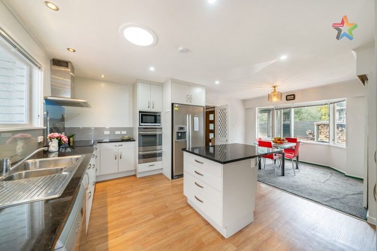 Photo of property in 60 Kairimu Street, Stokes Valley, Lower Hutt, 5019