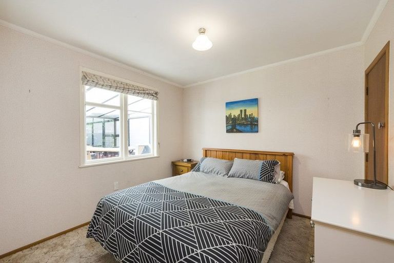 Photo of property in 9 Busby Place, Awapuni, Palmerston North, 4412