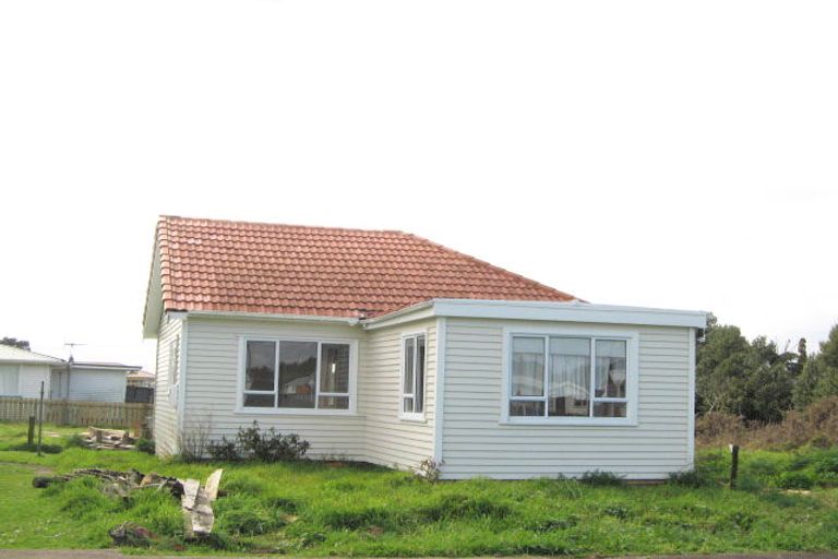 Photo of property in 90 Broadway, Waitara, 4320