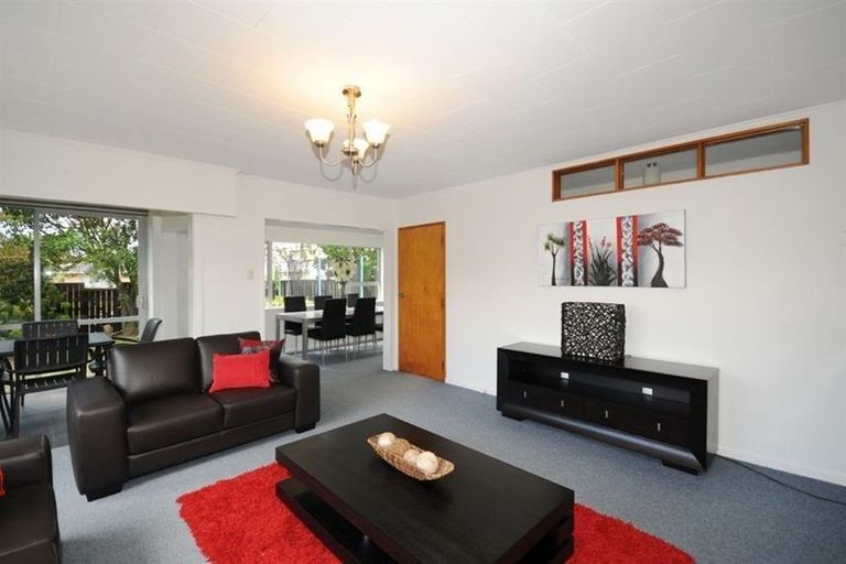 Photo of property in 35 Bucknell Street, Sockburn, Christchurch, 8042