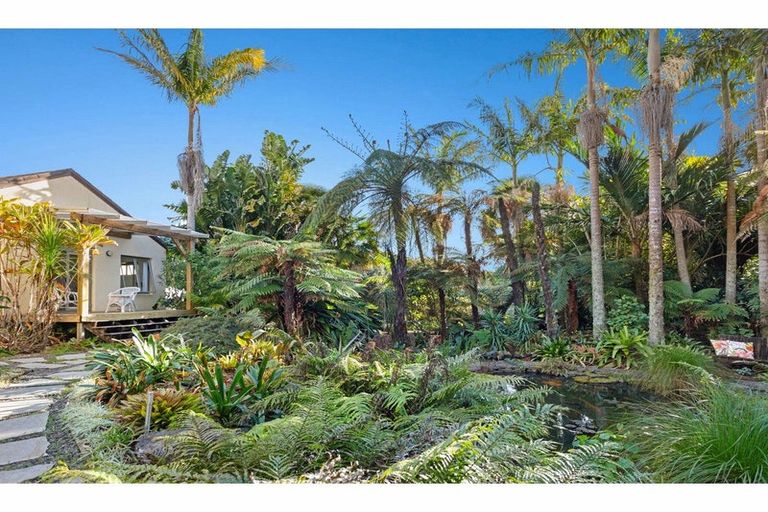 Photo of property in 424 Kerikeri Road, Kerikeri, 0230