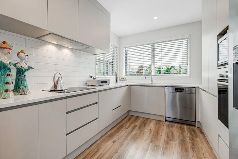 Photo of property in 169 Millwater Parkway, Silverdale, 0932