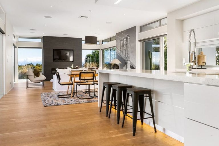 Photo of property in 2 Aglaia Place, Cracroft, Christchurch, 8022