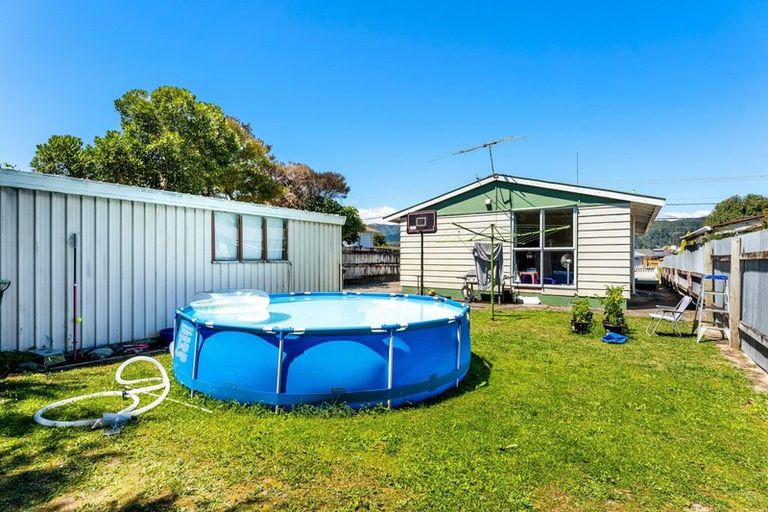 Photo of property in 18 Shakespeare Avenue, Trentham, Upper Hutt, 5018