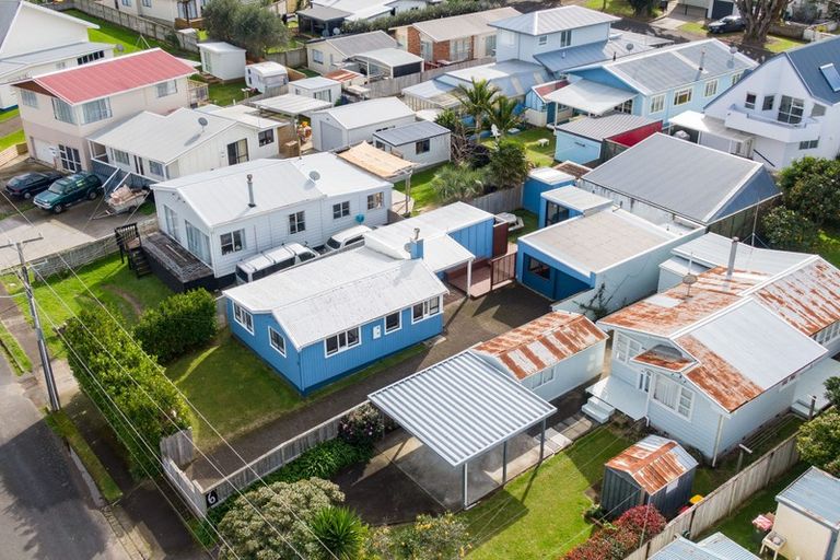 Photo of property in 8 Fyfe Road, Waihi Beach, 3611