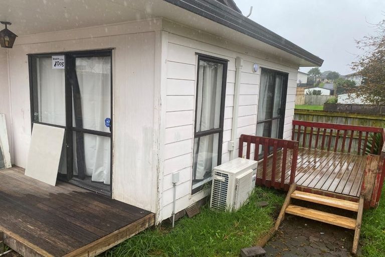 Photo of property in 2/16 Silver Creek Road, Weymouth, Auckland, 2103