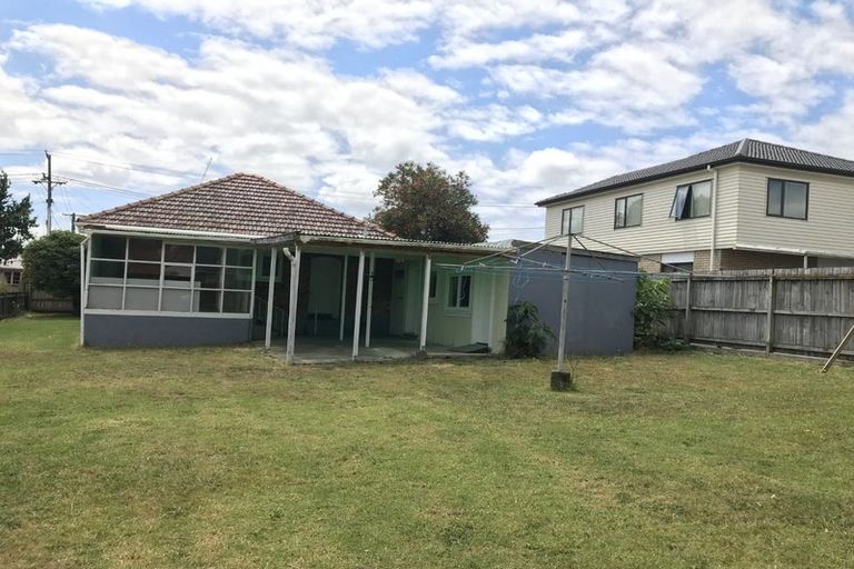 Photo of property in 29 Ballance Avenue, Papatoetoe, Auckland, 2104