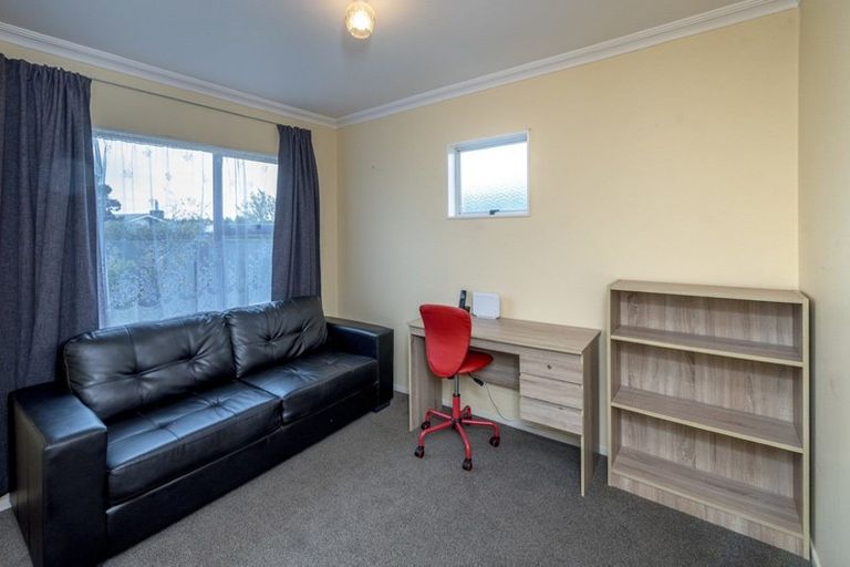 Photo of property in 26 Stirling Street, Levin, 5510