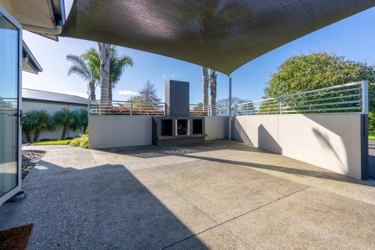 Photo of property in 42 Ryvington Lane, Tamahere, Hamilton, 3283