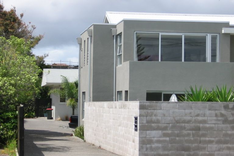 Photo of property in 56 St Michaels Avenue, Point Chevalier, Auckland, 1022