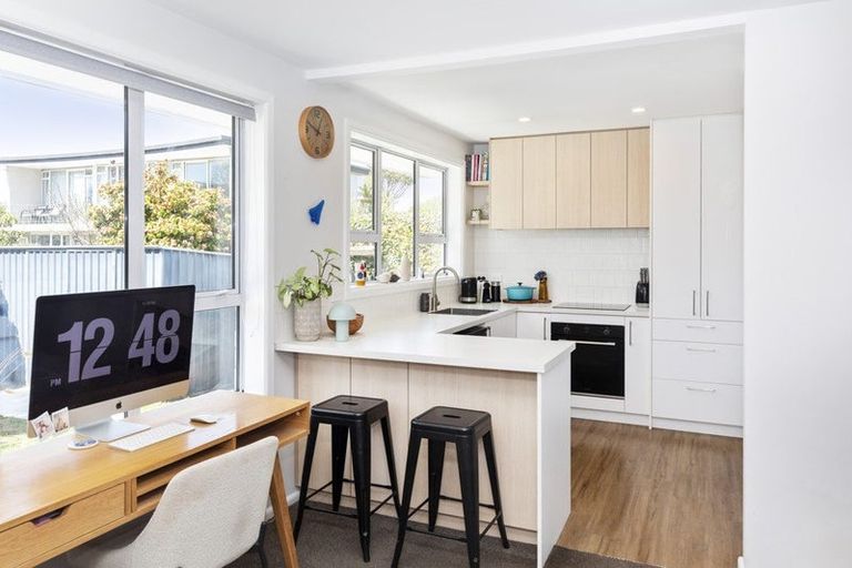 Photo of property in 1/216 Waimairi Road, Ilam, Christchurch, 8041