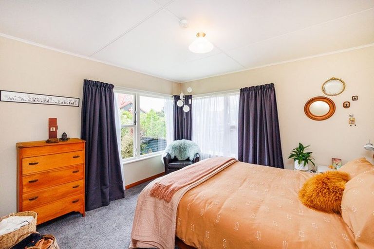 Photo of property in 46 Pembroke Street, Highbury, Palmerston North, 4412