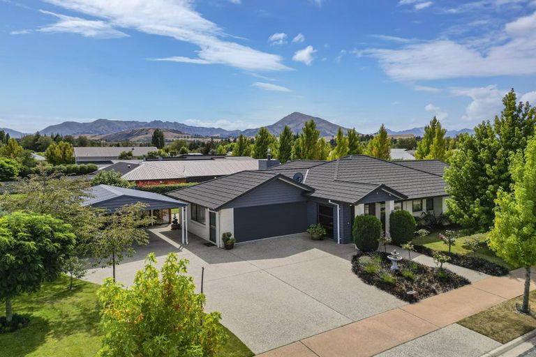 Photo of property in 3 Ash Avenue, Albert Town, Wanaka, 9305