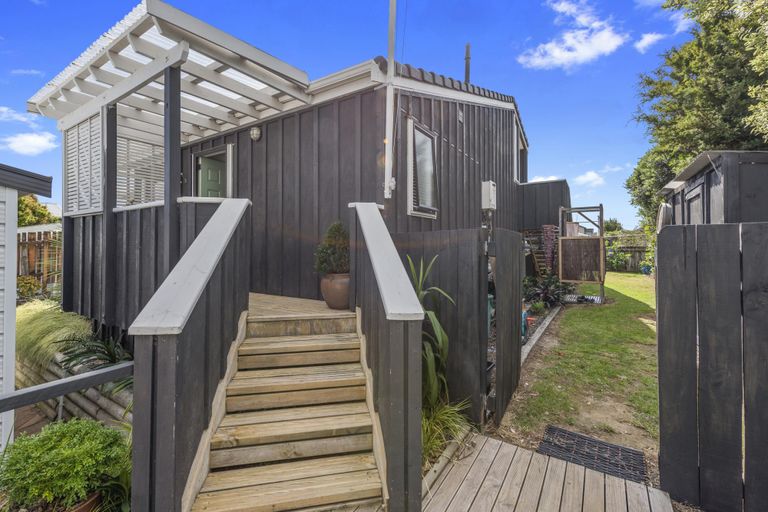 Photo of property in 13a Simpson Road, Papamoa Beach, Papamoa, 3118