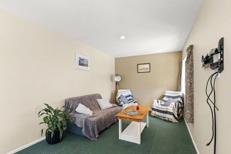 Photo of property in 2 Farquhar Place, Methven, 7730
