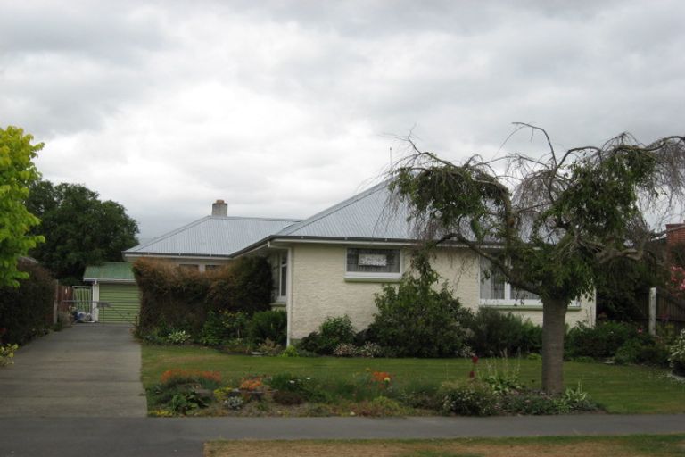 Photo of property in 92 Teesdale Street, Burnside, Christchurch, 8053