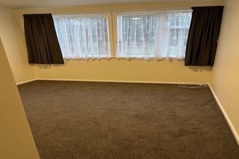 Photo of property in 23 Rangituhi Crescent, Takapuwahia, Porirua, 5022