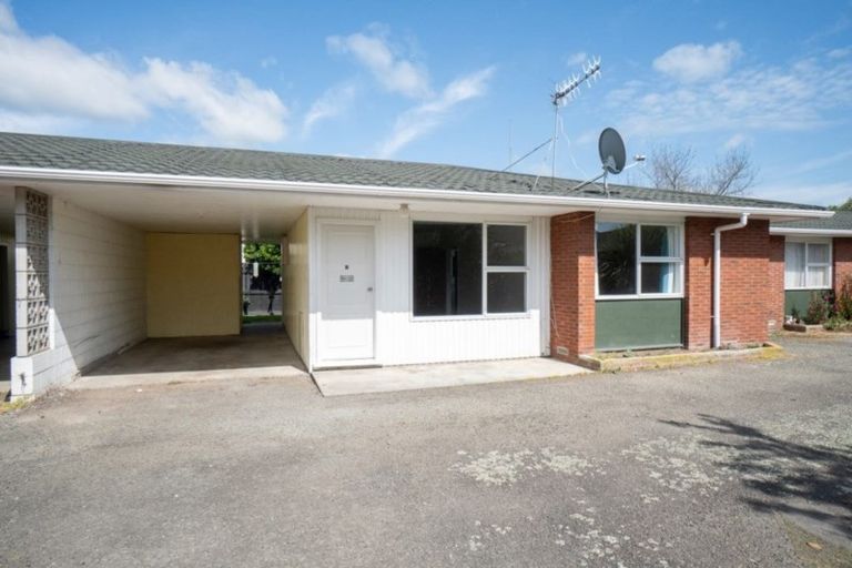 Photo of property in 4/10 Kowhai Avenue, Takaro, Palmerston North, 4410