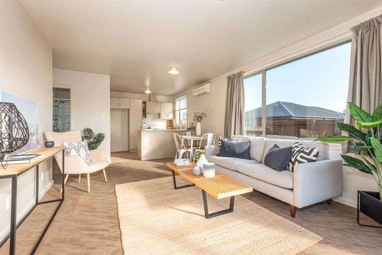 Photo of property in 2/373 Main Road North, Redwood, Christchurch, 8051