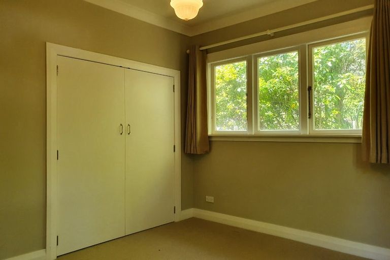 Photo of property in 434a Stokes Valley Road, Stokes Valley, Lower Hutt, 5019