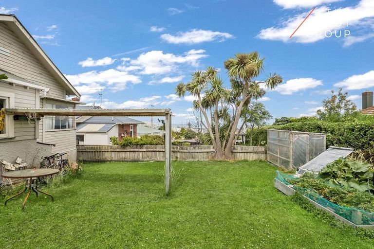 Photo of property in 127 Oakwood Avenue, Balaclava, Dunedin, 9011