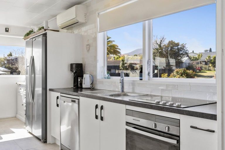 Photo of property in 29 Hyde Avenue, Richmond Heights, Taupo, 3330
