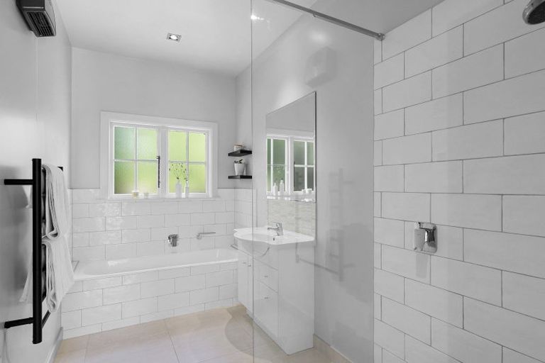 Photo of property in 24 Rudleigh Avenue, Upper Riccarton, Christchurch, 8041