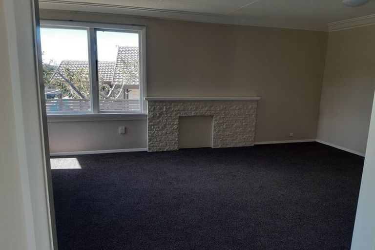 Photo of property in 8 Honeystone Street, Helensburgh, Dunedin, 9010