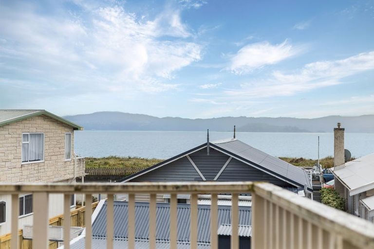 Photo of property in 82 Muritai Road, Eastbourne, Lower Hutt, 5013