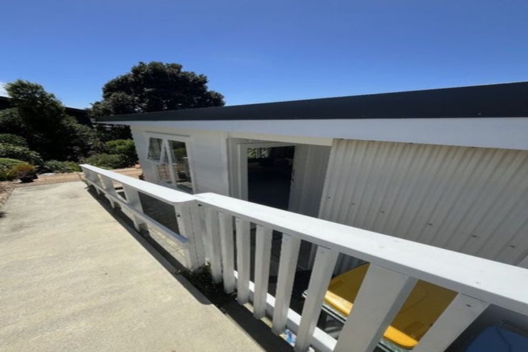 Photo of property in 2 Taupo Crescent, Plimmerton, Porirua, 5026