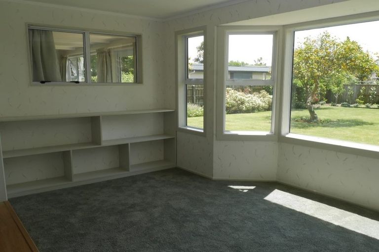 Photo of property in 369 Te Moana Road, Waikanae, 5036