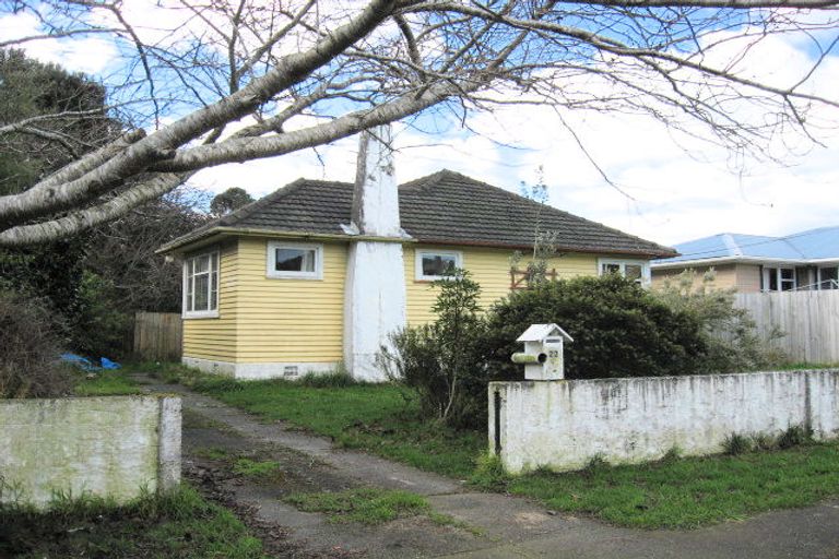 Photo of property in 22 Faulke Avenue, Wainuiomata, Lower Hutt, 5014
