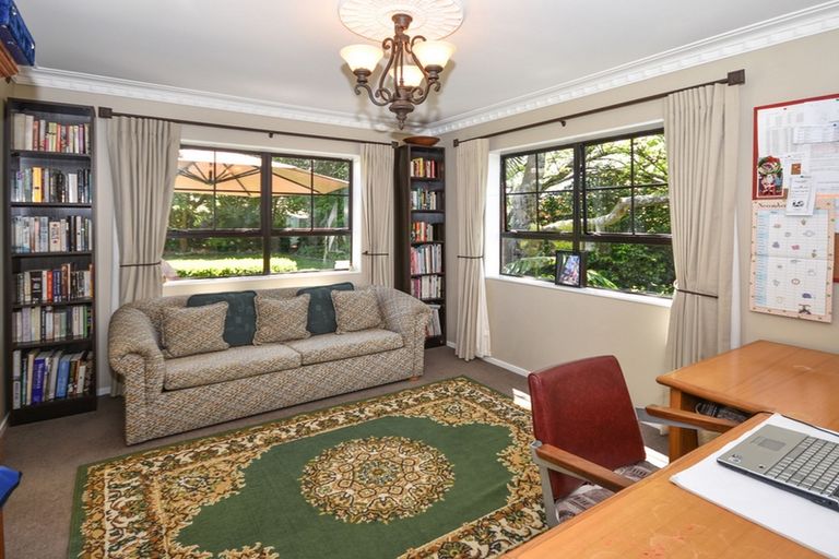 Photo of property in 129 Queen Street, Pukekohe, 2120