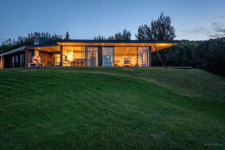 Photo of property in 215b Benseman Road, Raglan, 3296