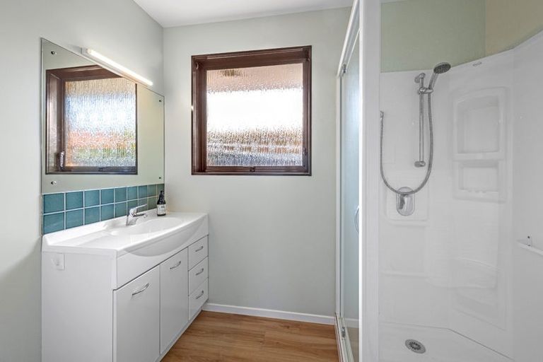 Photo of property in 2/58 Ambleside Drive, Burnside, Christchurch, 8053