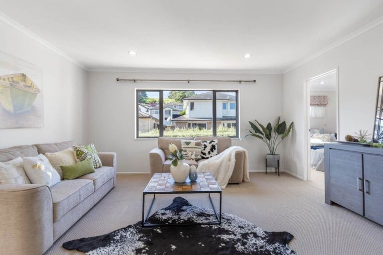 Photo of property in 45 Terrasini Drive, Flat Bush, Auckland, 2019